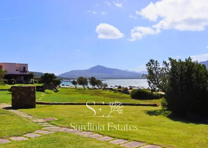 Apartment 20 Passi Dalla - Panoramic Duplex Porto Rotondo