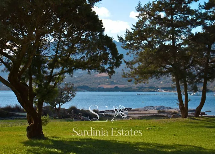 Apartment 20 Passi Dalla - Panoramic Duplex Porto Rotondo